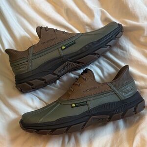 NEW IN BOX - Skechers Men's Dual-Tone Waterproof Sneakers